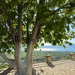 Kings Castle Sea View Apartment Orikum