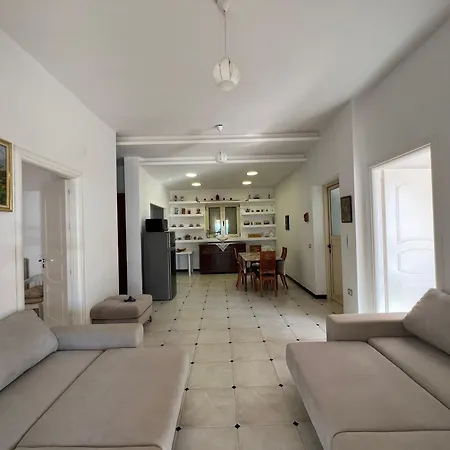 Daire Kings Castle Sea View Apartments Studio- 1 Bedroom- 2 Bedroom Orikum