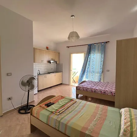 15 App Apartment *