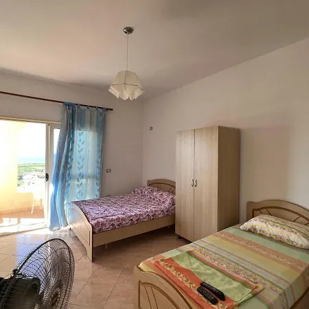 15 App Apartment *