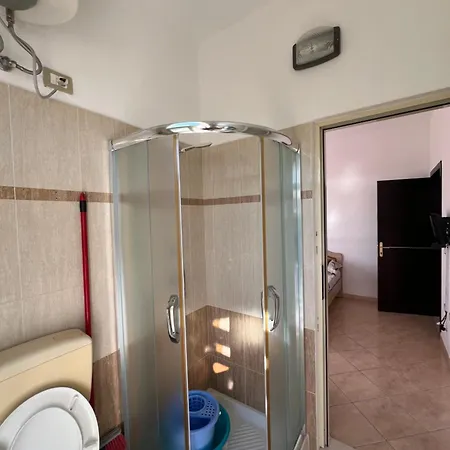 דירה Kings Castle Sea View Apartments Studio- 1 Bedroom- 2 Bedroom אוריקום