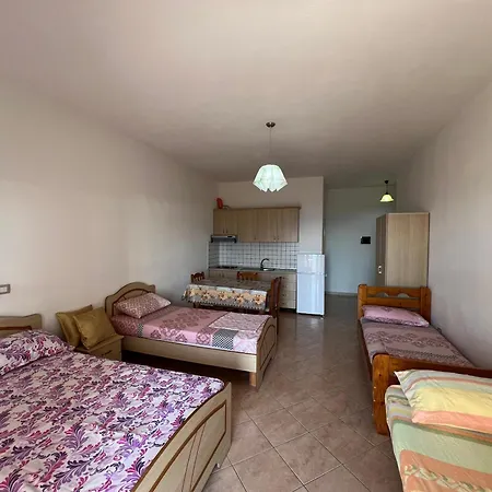 Kings Castle Sea View Apartments Studio- 1 Bedroom- 2 Bedroom * אוריקום