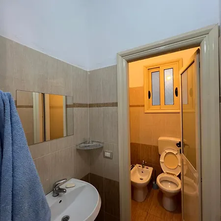 Kings Castle Sea View Appartement Orikum