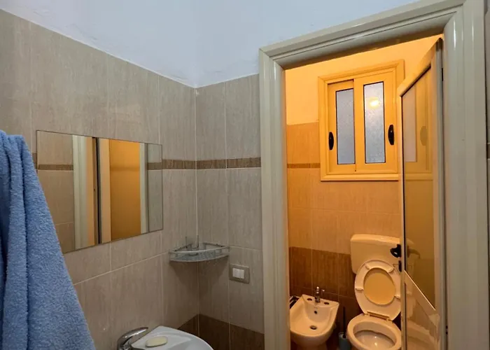 Kings Castle Sea View Apartment Orikum