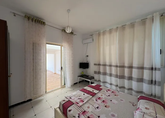 Kings Castle Sea View Apartment Orikum